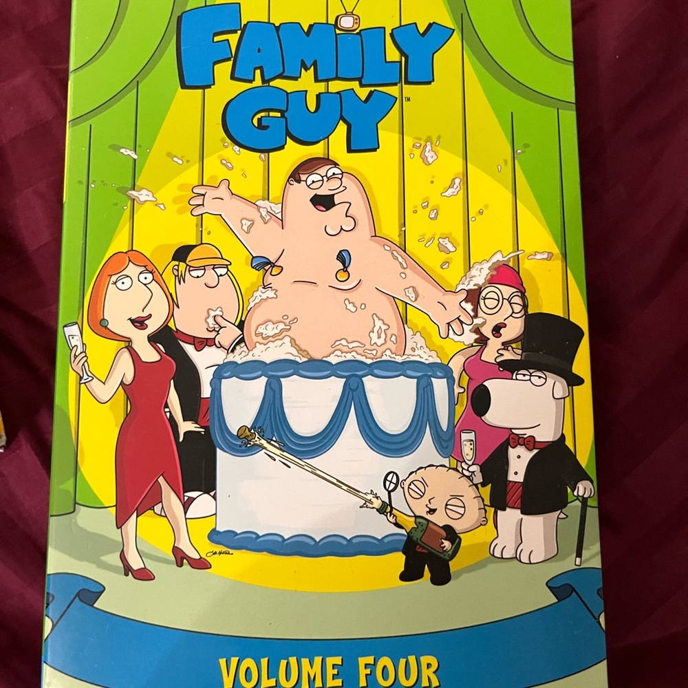 5-Piece Family Guy DVD Bundle - Vol 1, 4, 6, 8 & Partial Terms of Endearment - Picture 3 of 13